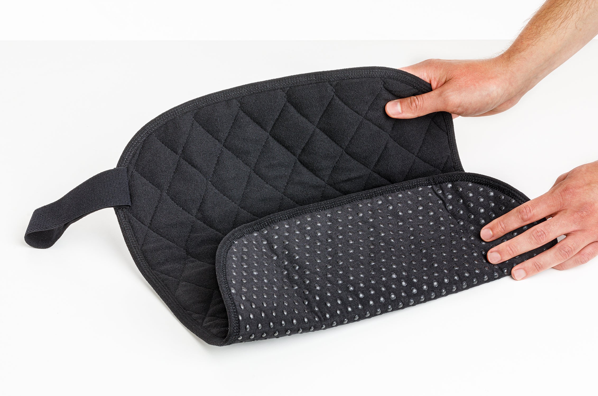Sitzauflage „to go“, zum Aufrollen, mit Schlaufe, Polyester, wasserundurchlässsig, 40x50cm, schwarz